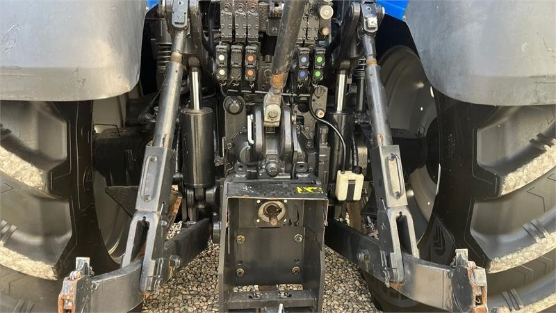 New Holland T7.315 HD med frontlift og front PTO. - Traktor: bilde 5 New Holland T7.315 HD med frontlift og front PTO. - Traktor: bilde 5