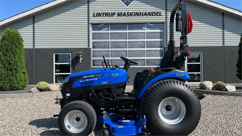 Solis 26 HST Hydrostat Turf hjul og klipperbord - Traktor: bilde 1 Solis 26 HST Hydrostat Turf hjul og klipperbord - Traktor: bilde 1