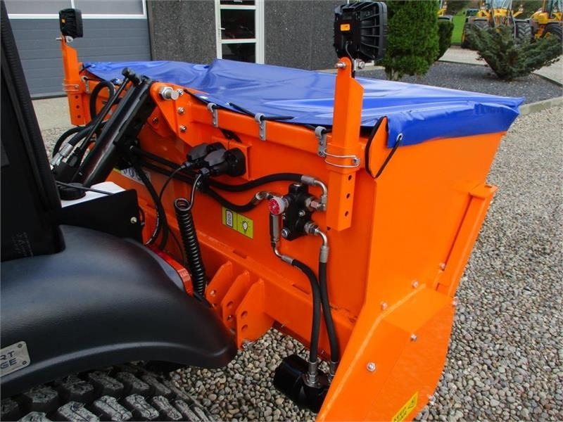 Solis 26 HST Snow Edition med frontlift, front PTO, Vari - Traktor: bilde 5 Solis 26 HST Snow Edition med frontlift, front PTO, Vari - Traktor: bilde 5