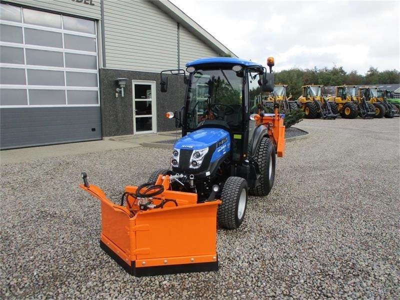 Solis 26 HST Snow Edition med frontlift, front PTO, Vari - Traktor: bilde 2 Solis 26 HST Snow Edition med frontlift, front PTO, Vari - Traktor: bilde 2