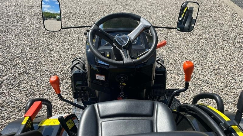Solis S26 Limited Edition i sort 6+2 Gearmaskine med Ser - Kommunale traktor: bilde 5 Solis S26 Limited Edition i sort 6+2 Gearmaskine med Ser - Kommunale traktor: bilde 5