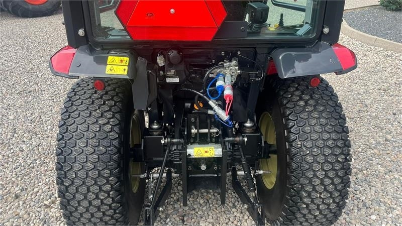 Yanmar YT 235H 4WD Snow Edition med sneplov og spreder - Traktor: bilde 5 Yanmar YT 235H 4WD Snow Edition med sneplov og spreder - Traktor: bilde 5