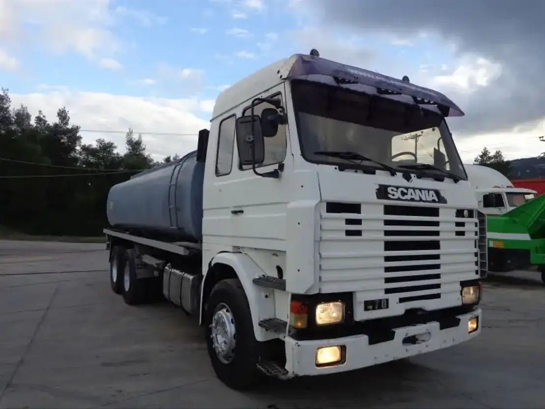 Scania R143-470 V8 Scania R143HL .470 6X2 Diesel/OIL Tank - Tankbil: bilde 1 Scania R143-470 V8 Scania R143HL .470 6X2 Diesel/OIL Tank - Tankbil: bilde 1