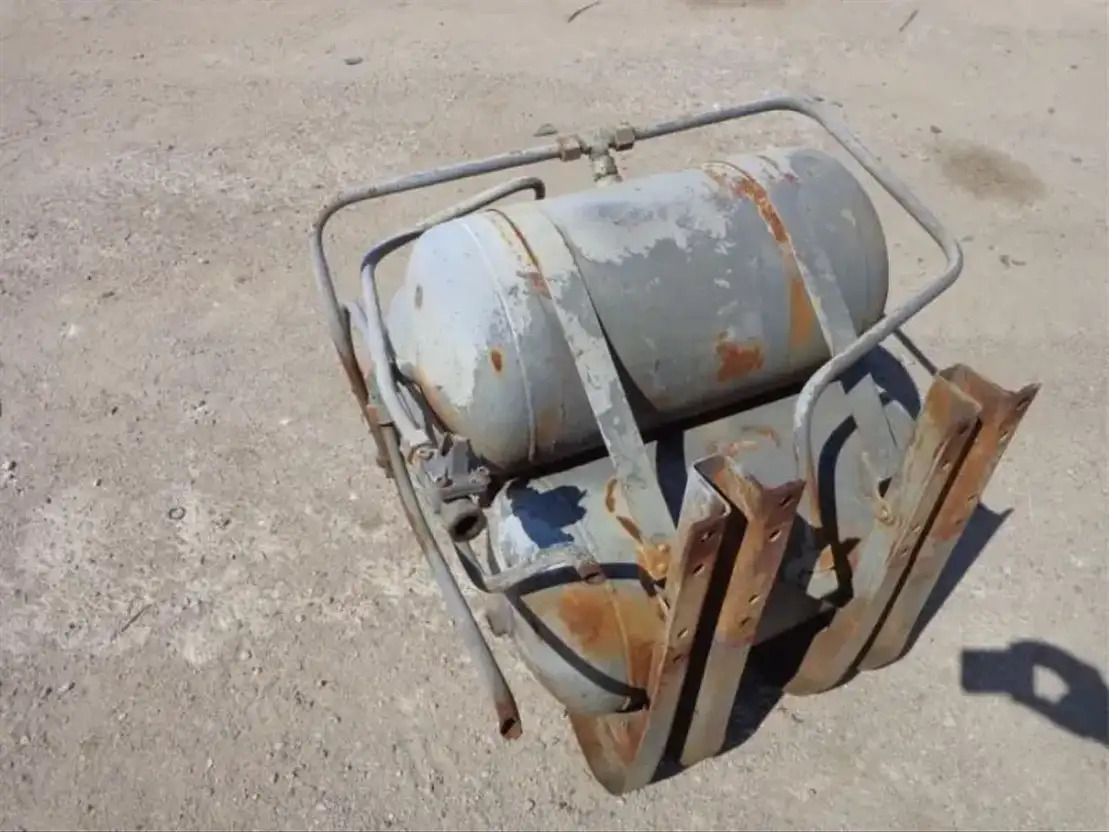 Leie Volvo Airtanks From Volvo F88-F89  Volvo Airtanks From Volvo F88-F89: bilde 6