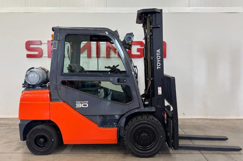 Toyota 10909 - 02-8FGF30 - Gasstruck: bilde 2 Toyota 10909 - 02-8FGF30 - Gasstruck: bilde 2