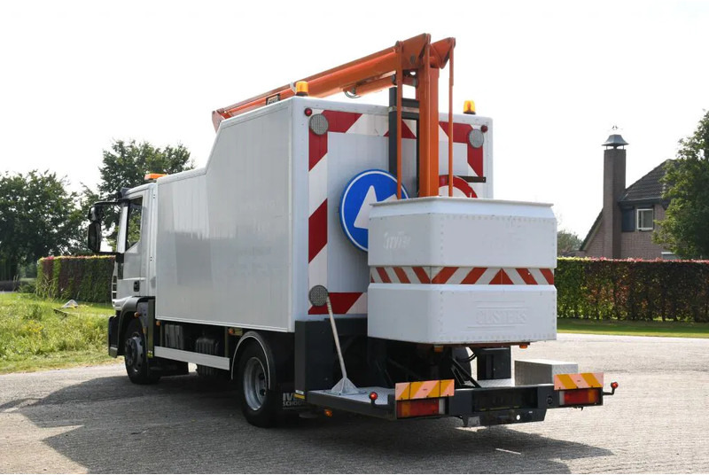 Leie Iveco EuroCargo 120 E18!! ARBEITSBUHNE/SKYWORKER/HOOGWERKER!!EURO5!! CUSTERS!! Iveco EuroCargo 120 E18!! ARBEITSBUHNE/SKYWORKER/HOOGWERKER!!EURO5!! CUSTERS!!: bilde 6 Leie Iveco EuroCargo 120 E18!! ARBEITSBUHNE/SKYWORKER/HOOGWERKER!!EURO5!! CUSTERS!! Iveco EuroCargo 120 E18!! ARBEITSBUHNE/SKYWORKER/HOOGWERKER!!EURO5!! CUSTERS!!: bilde 6