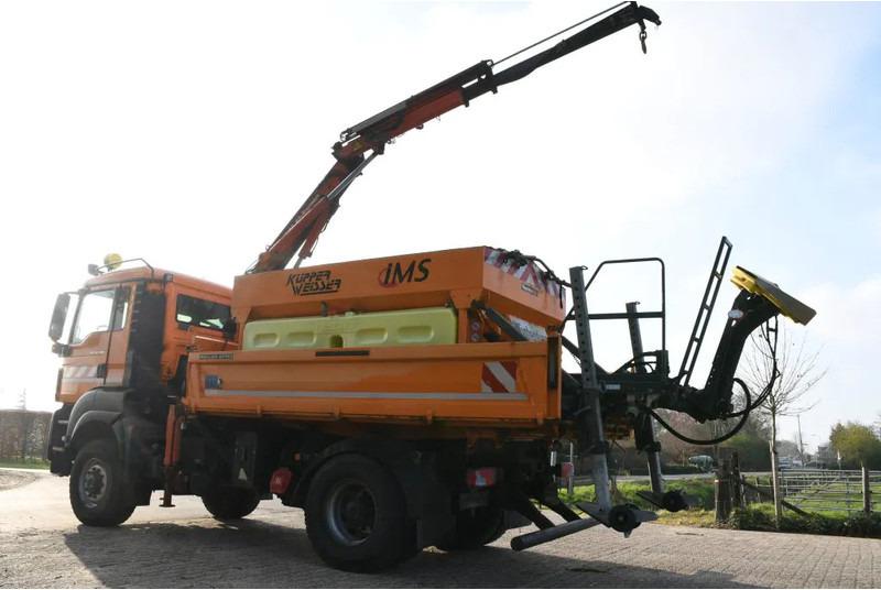 MAN TGS 18.320 4x4!! KRAN/!!!WINTERDIENST/DREISEITENKIPPER!!KOMMUNAL/KLIMA!! - Tippbil, Kranbil: bilde 5 MAN TGS 18.320 4x4!! KRAN/!!!WINTERDIENST/DREISEITENKIPPER!!KOMMUNAL/KLIMA!! - Tippbil, Kranbil: bilde 5