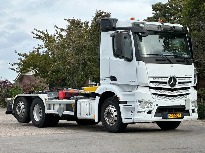 Mercedes-Benz Antos 2545!!EUR6 HAAK/ABROLLKIPPER!!KNICKARM!! - Krokbil: bilde 2 Mercedes-Benz Antos 2545!!EUR6 HAAK/ABROLLKIPPER!!KNICKARM!! - Krokbil: bilde 2