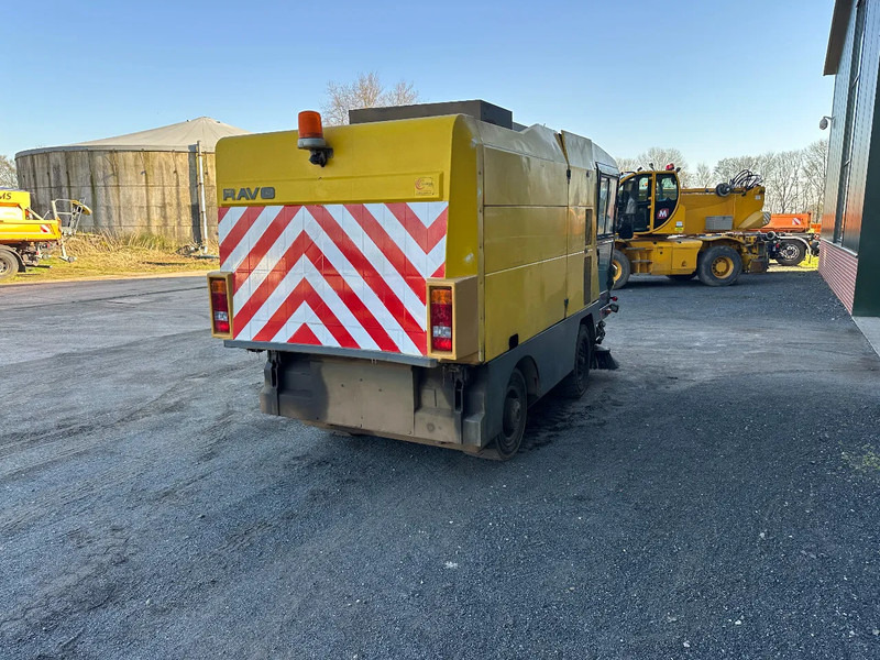 Ravo 530 VEEGMACHINE/SWEEPER!! - Feiebil: bilde 4 Ravo 530 VEEGMACHINE/SWEEPER!! - Feiebil: bilde 4
