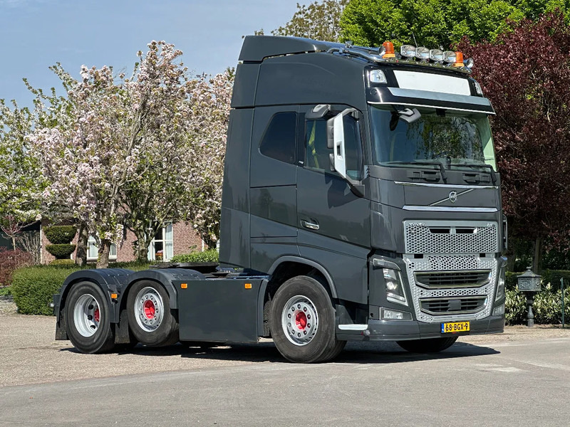 Volvo FH 16 750!!6x2!!ONLY 318TKM!! - Trekkvogn: bilde 3 Volvo FH 16 750!!6x2!!ONLY 318TKM!! - Trekkvogn: bilde 3