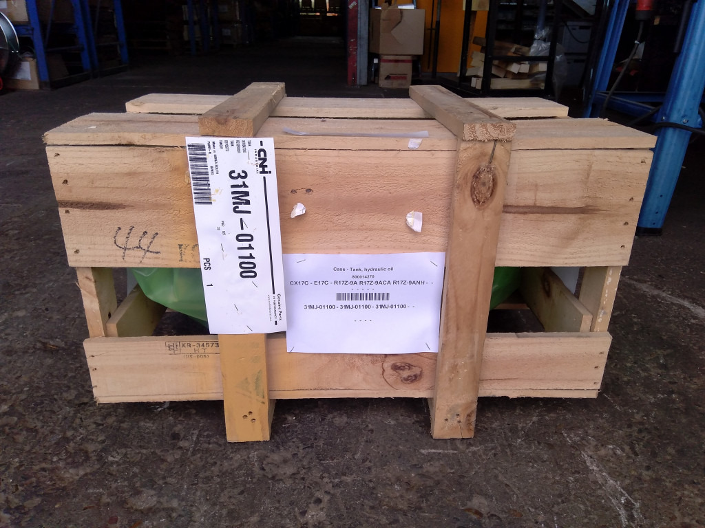 Case 31MJ-01100 - Hydraulisk tank for Bygg og anlegg: bilde 2 Case 31MJ-01100 - Hydraulisk tank for Bygg og anlegg: bilde 2