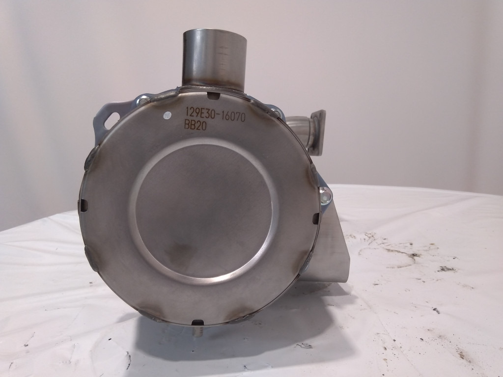 Case VV129E3016070 - 51548088 - AdBlue tank for Landbruksteknikk: bilde 2 Case VV129E3016070 - 51548088 - AdBlue tank for Landbruksteknikk: bilde 2