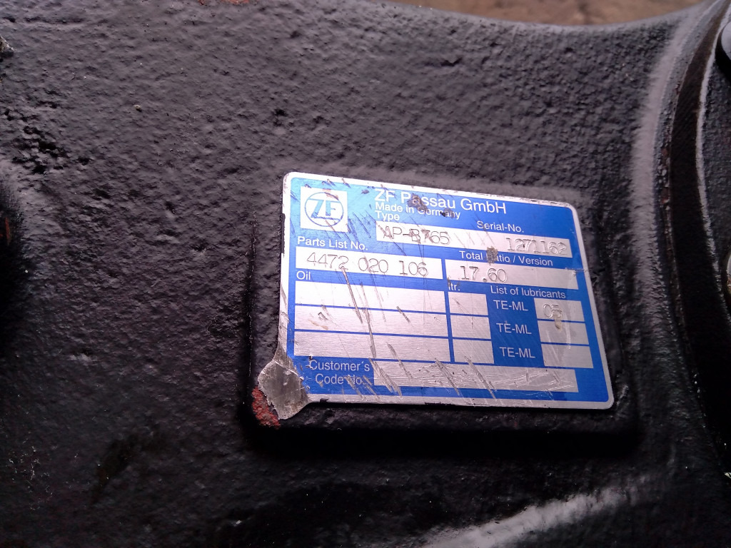 Hitachi 4457334 - 4472020106 - Bakaksel for Bygg og anlegg: bilde 1 Hitachi 4457334 - 4472020106 - Bakaksel for Bygg og anlegg: bilde 1