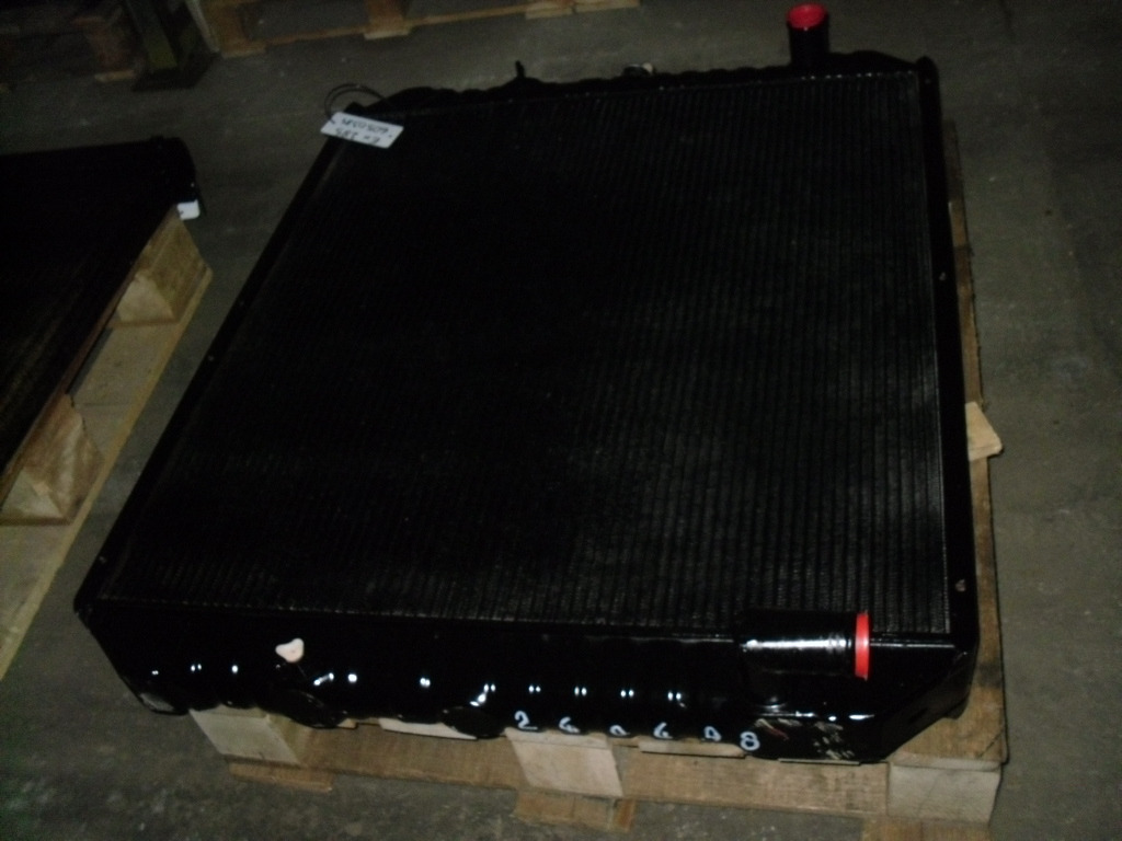 Hitachi EX285 - - Radiator for Bygg og anlegg: bilde 1 Hitachi EX285 - - Radiator for Bygg og anlegg: bilde 1