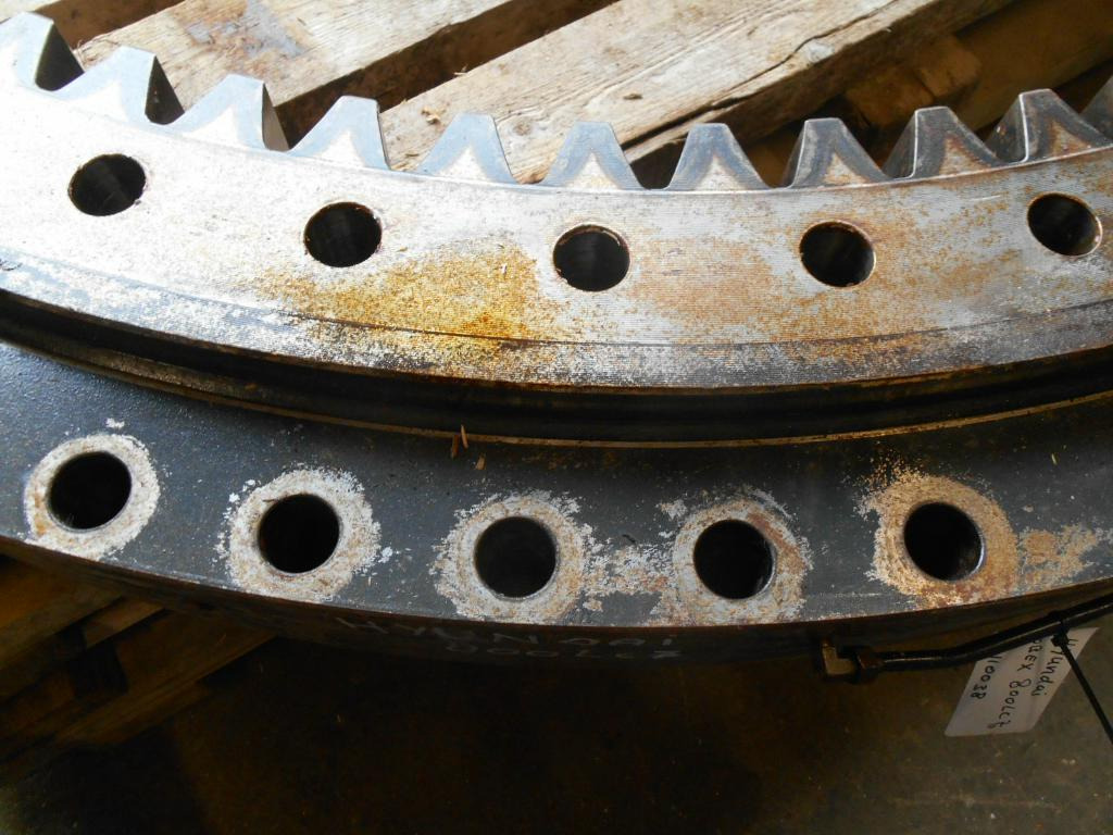 Hyundai 81ND-01020 - 81QG-01020B2 - Svingkrans for Bygg og anlegg: bilde 4 Hyundai 81ND-01020 - 81QG-01020B2 - Svingkrans for Bygg og anlegg: bilde 4