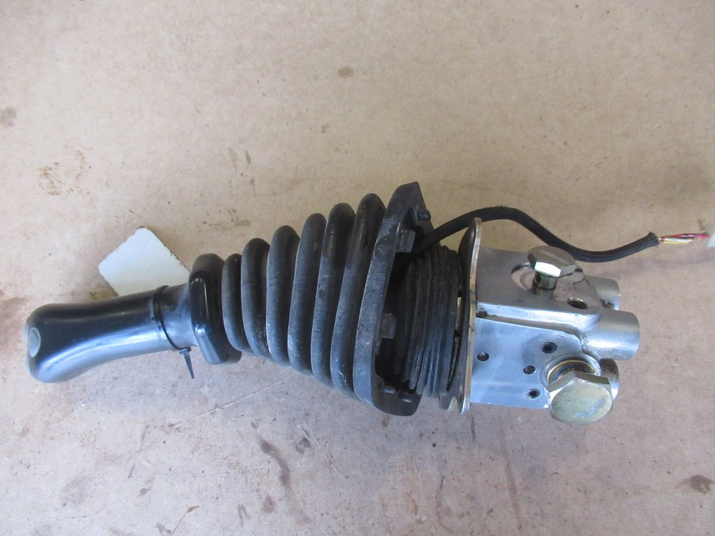 Komatsu PC210LC-8 - - Førerhus og interiør for Bygg og anlegg: bilde 2 Komatsu PC210LC-8 - - Førerhus og interiør for Bygg og anlegg: bilde 2