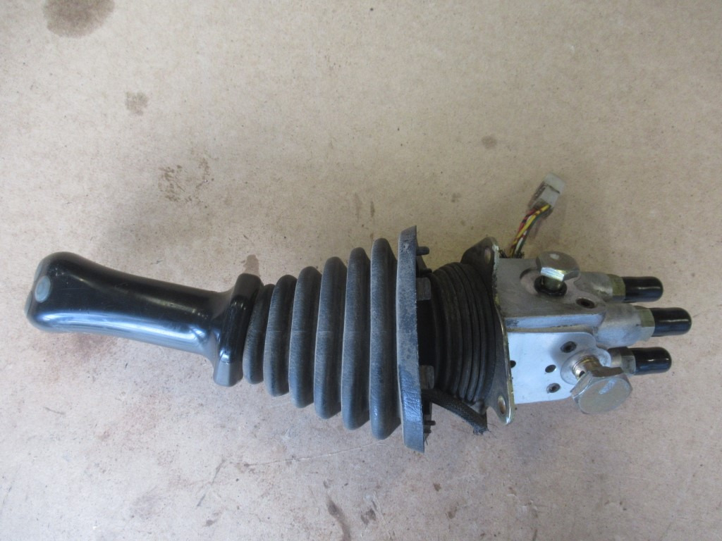 Komatsu PC210LC-8 - - Førerhus og interiør for Bygg og anlegg: bilde 3 Komatsu PC210LC-8 - - Førerhus og interiør for Bygg og anlegg: bilde 3