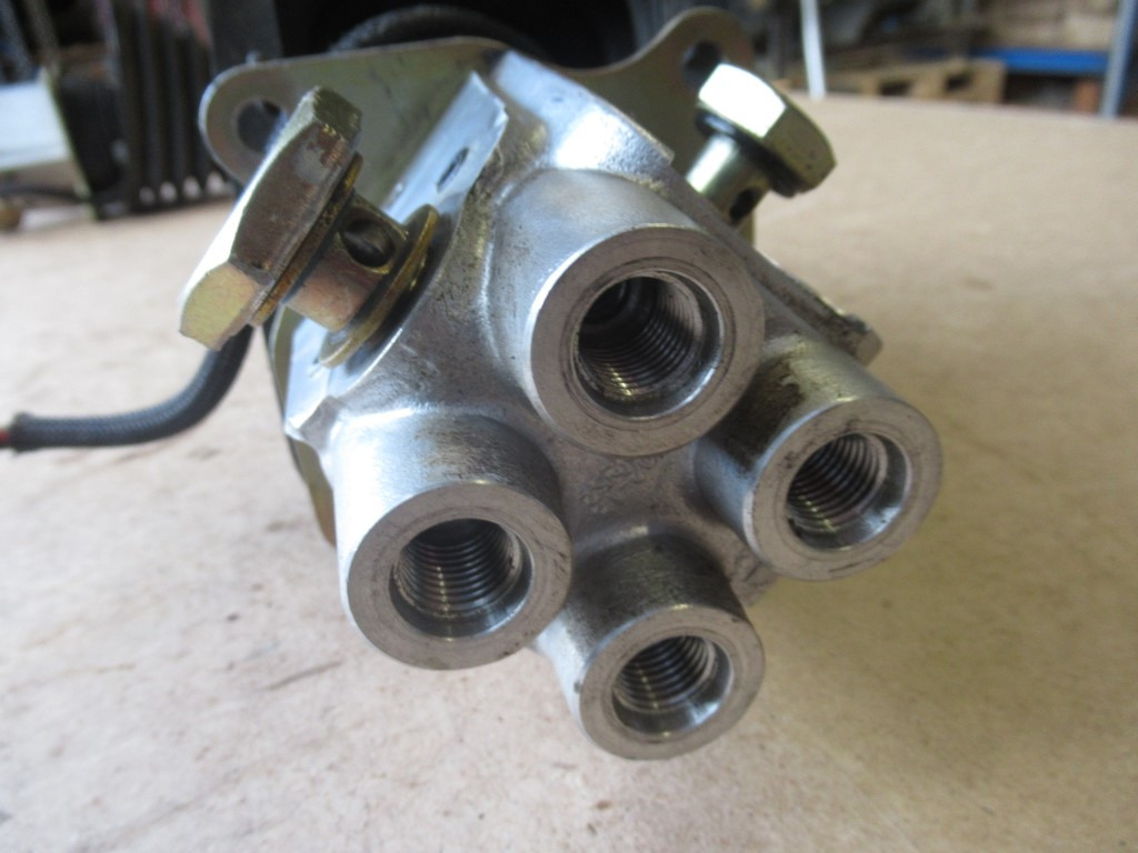 Komatsu PC210LC-8 - - Førerhus og interiør for Bygg og anlegg: bilde 4 Komatsu PC210LC-8 - - Førerhus og interiør for Bygg og anlegg: bilde 4