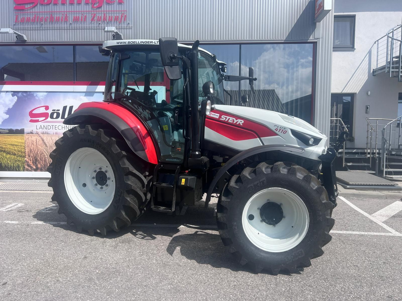 Steyr 4110 PLUS - Traktor: bilde 2 Steyr 4110 PLUS - Traktor: bilde 2
