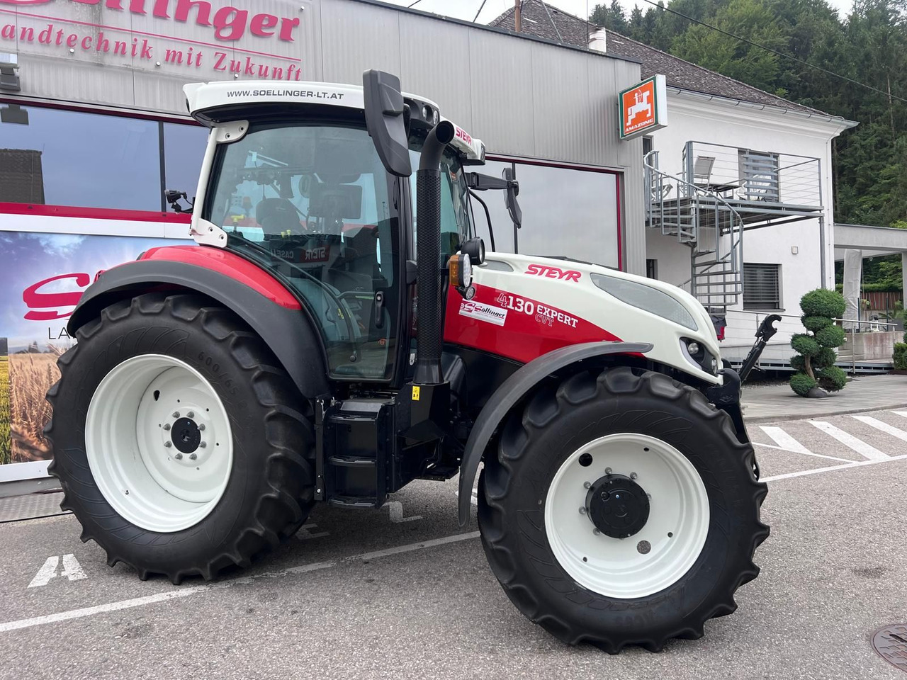 Steyr 4130 Expert CVT - Traktor: bilde 4 Steyr 4130 Expert CVT - Traktor: bilde 4