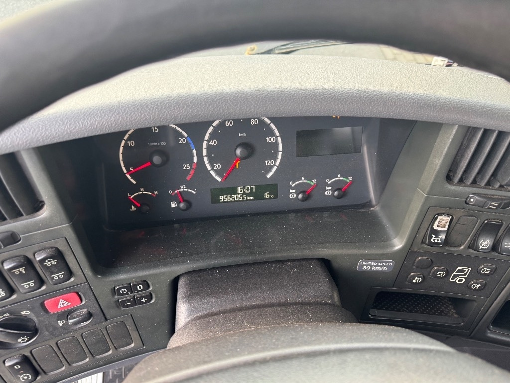 Skapbil Scania P 340: bilde 32