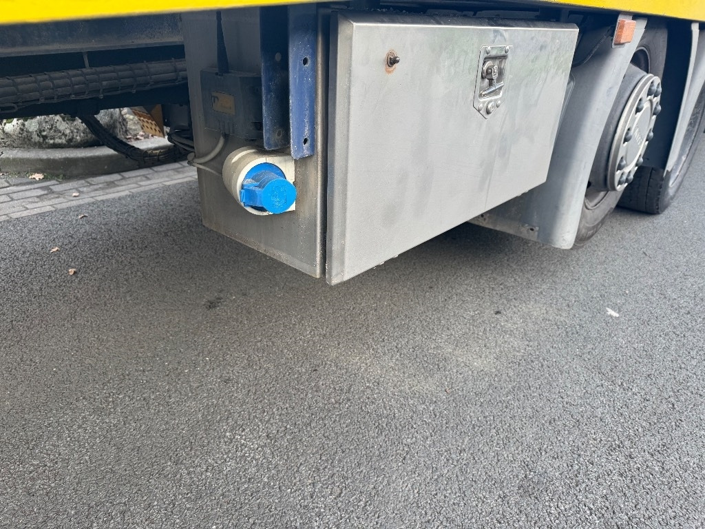 Skapbil Scania P 340: bilde 9