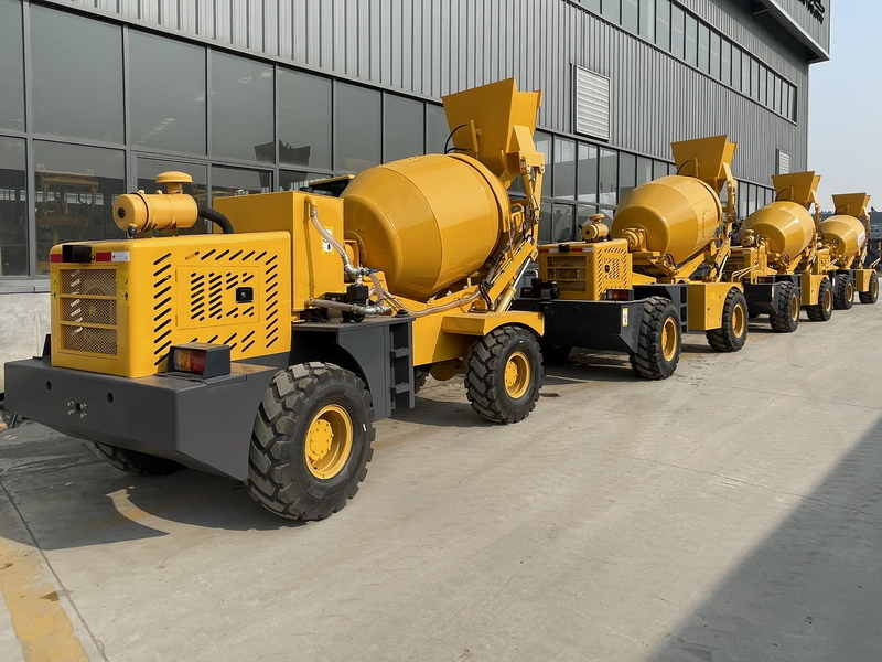 QINGDAO PROMISING 1.6 CBM Small Concrete Mixer Truck - Betongbil: bilde 4 QINGDAO PROMISING 1.6 CBM Small Concrete Mixer Truck - Betongbil: bilde 4