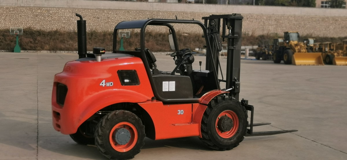 QINGDAO PROMISING 3T 4WD Rough Terrain Forklift CPCD30 - Terrenggående gaffeltruck: bilde 3 QINGDAO PROMISING 3T 4WD Rough Terrain Forklift CPCD30 - Terrenggående gaffeltruck: bilde 3