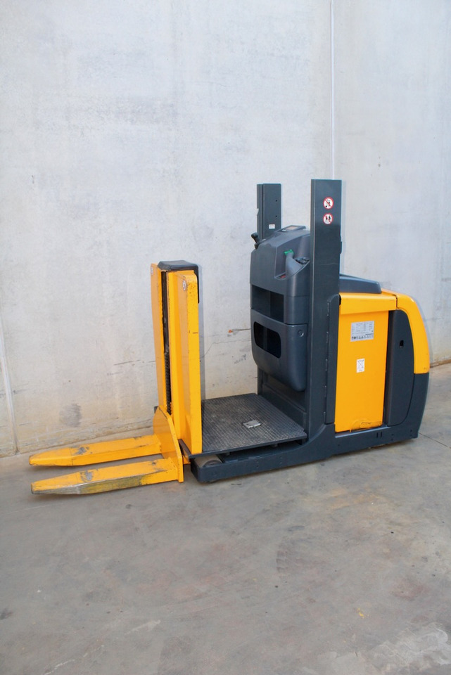 Jungheinrich EKS 110 Z 100 E - Plukketruck: bilde 2 Jungheinrich EKS 110 Z 100 E - Plukketruck: bilde 2