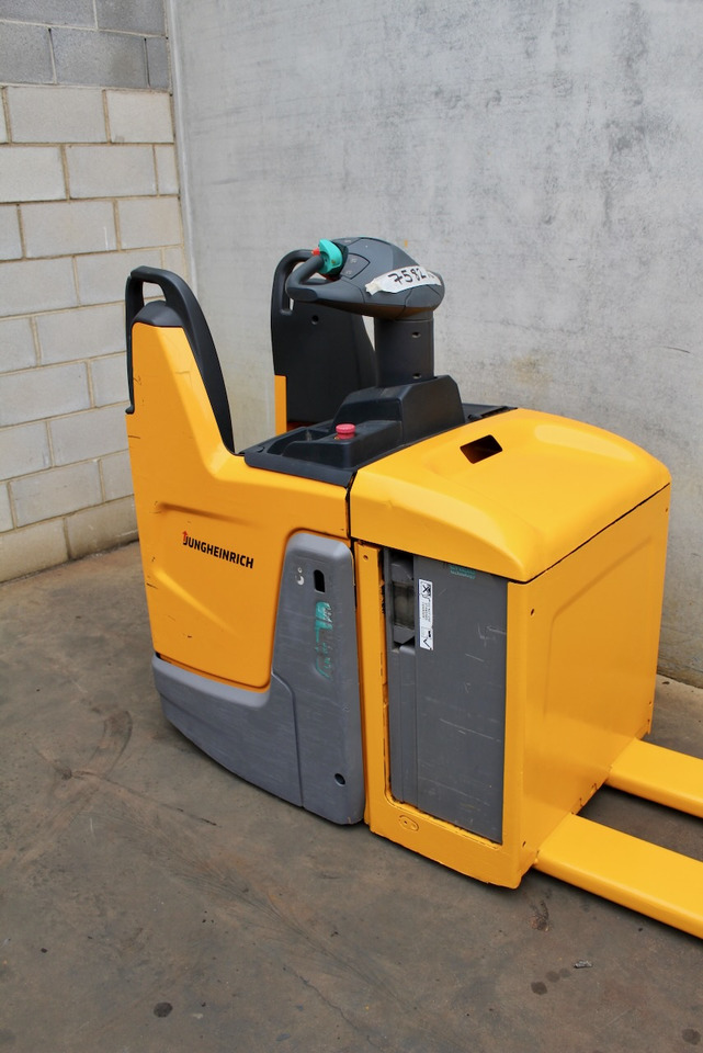 Jungheinrich ERE 125 LI-ION - Lavtløftende truck: bilde 3 Jungheinrich ERE 125 LI-ION - Lavtløftende truck: bilde 3