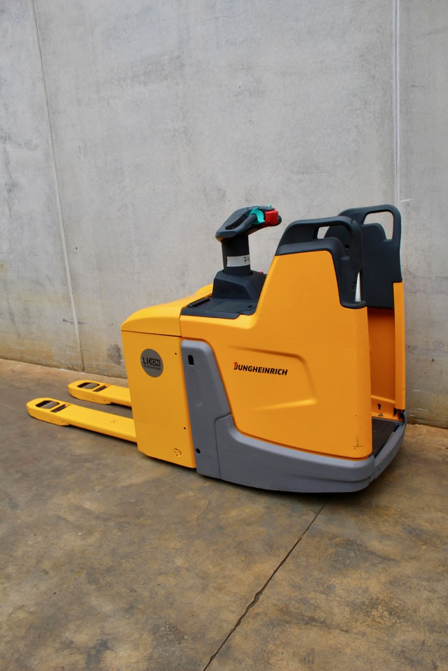 Jungheinrich ERE 225 LI-ION - Lavtløftende truck: bilde 1 Jungheinrich ERE 225 LI-ION - Lavtløftende truck: bilde 1