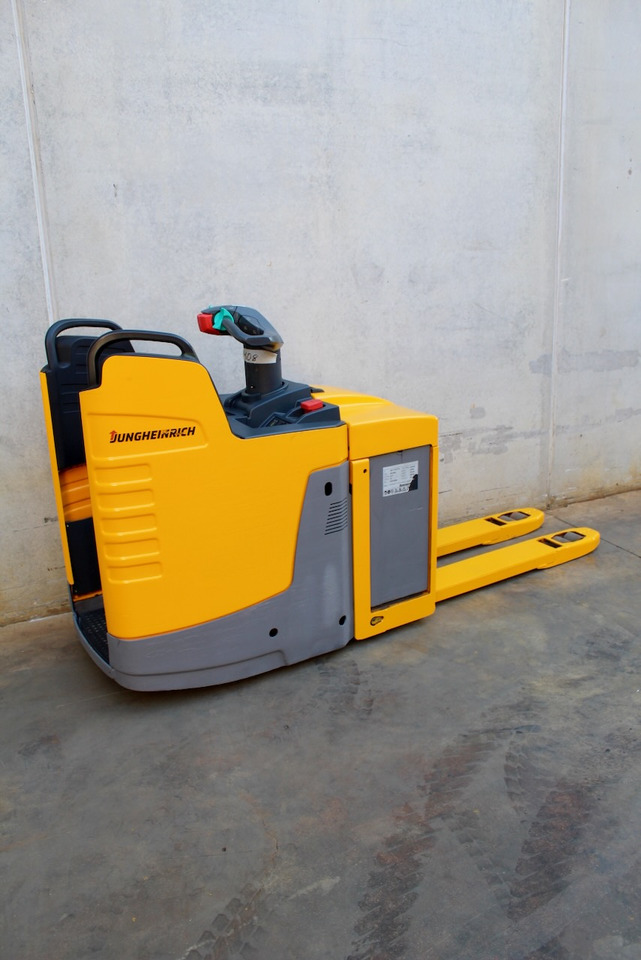 Jungheinrich ERE 225 - Lavtløftende truck: bilde 3 Jungheinrich ERE 225 - Lavtløftende truck: bilde 3