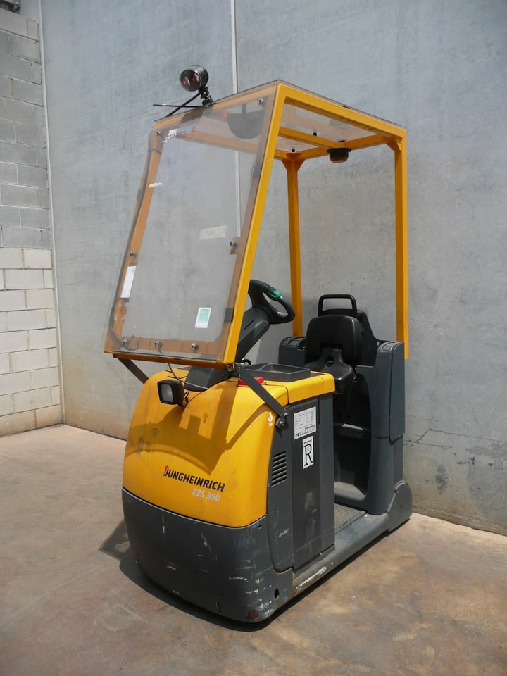 Jungheinrich EZS 350 XL - Elektrisk trekkvogn: bilde 1 Jungheinrich EZS 350 XL - Elektrisk trekkvogn: bilde 1