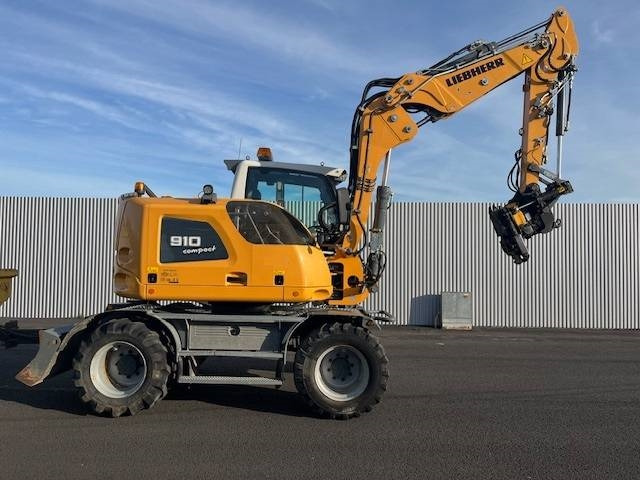 Liebherr A 910 Compact - Hjulgraver: bilde 4 Liebherr A 910 Compact - Hjulgraver: bilde 4