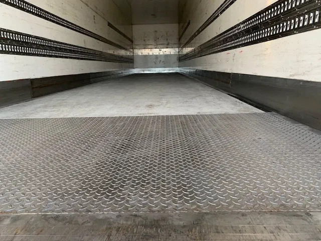Skapsemi Vogelzang Closed box insulated lift axle MOT 06-2026 TOP Condition: bilde 10