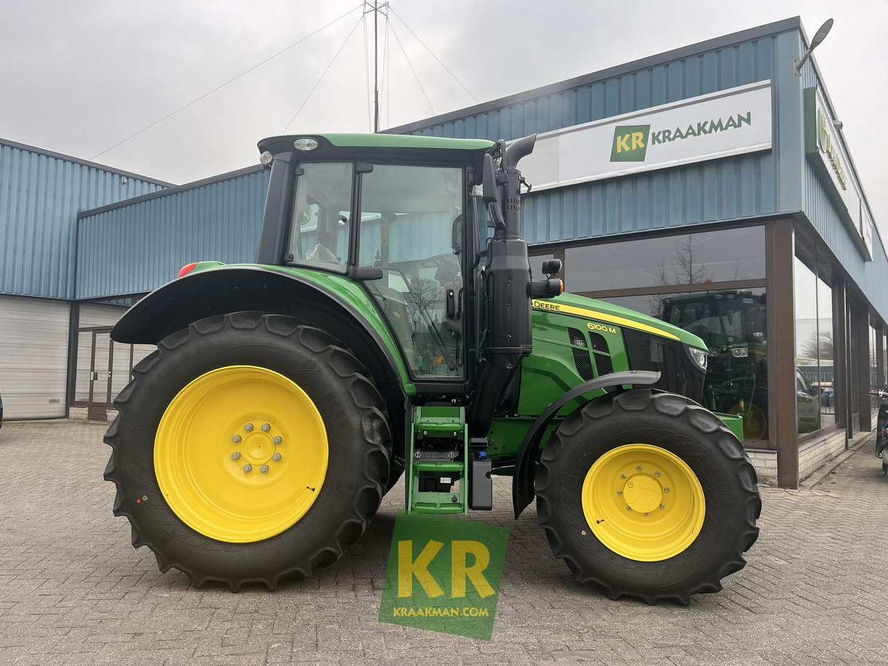 John Deere 6100M - Traktor: bilde 3 John Deere 6100M - Traktor: bilde 3