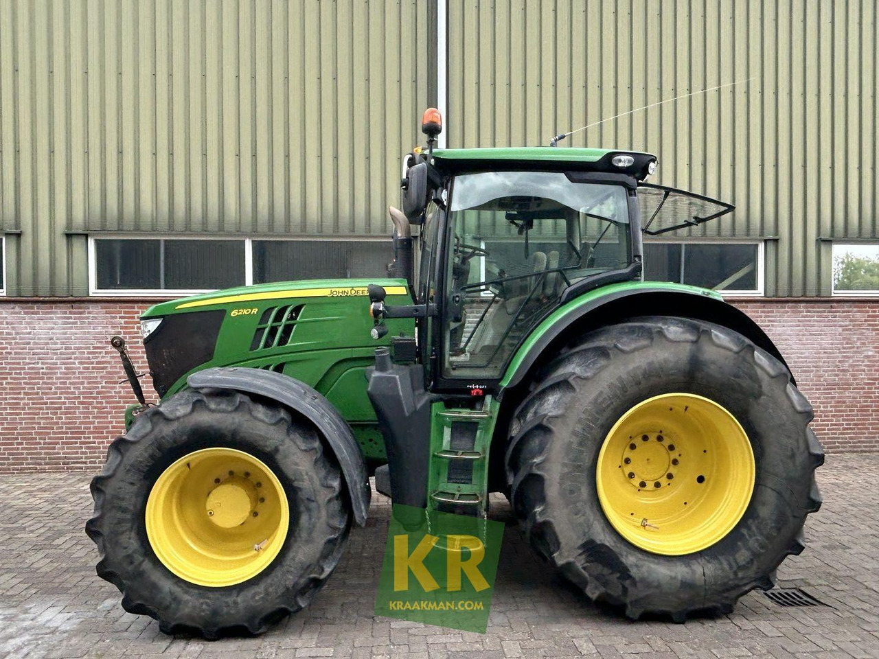 John Deere 6210R - Traktor: bilde 1 John Deere 6210R - Traktor: bilde 1