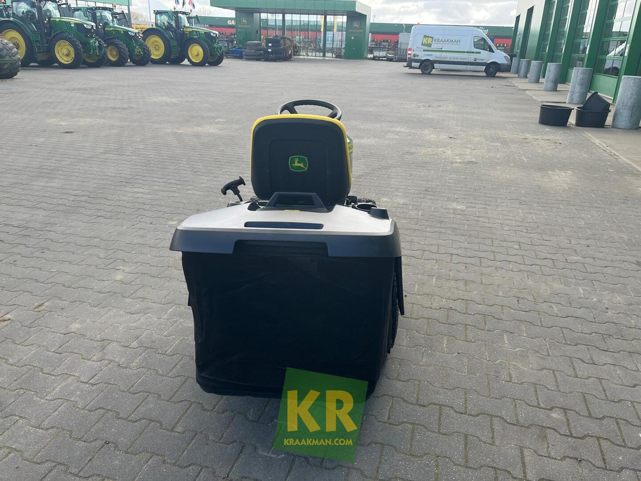 John Deere X167R - Gressklipper: bilde 5 John Deere X167R - Gressklipper: bilde 5