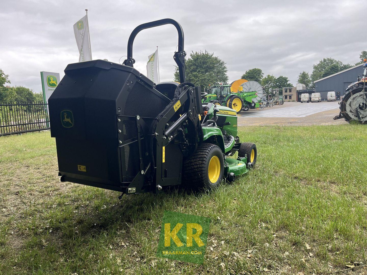 John Deere X950R - Gressklipper: bilde 2 John Deere X950R - Gressklipper: bilde 2