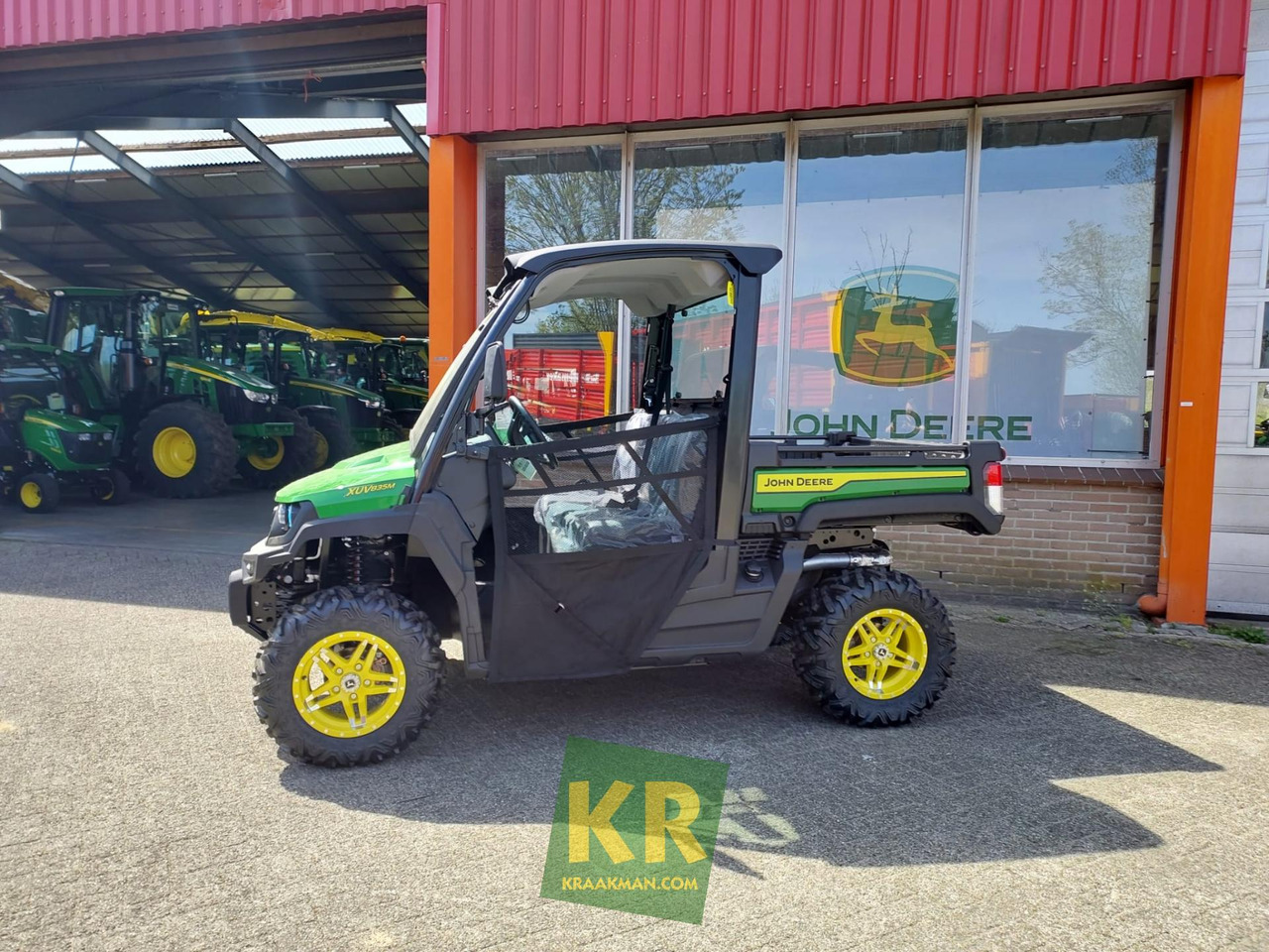 John Deere XUV835M - ATV/ Quad: bilde 2 John Deere XUV835M - ATV/ Quad: bilde 2