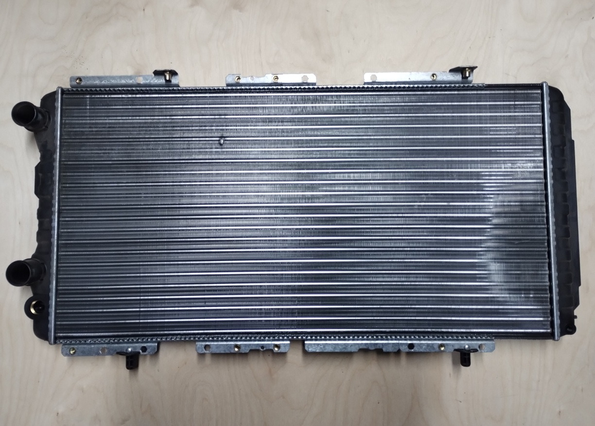 CHŁODNICA WODY 1324816080 FIAT DUCATO CITROEN JUMPER PEUGEOT BOXER 94-06 - Radiator for Varebil: bilde 1 CHŁODNICA WODY 1324816080 FIAT DUCATO CITROEN JUMPER PEUGEOT BOXER 94-06 - Radiator for Varebil: bilde 1