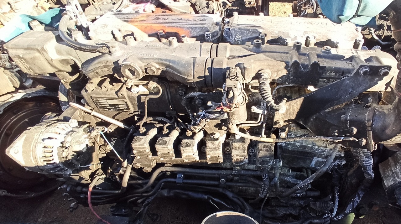 DAF 2 x CF 75 310 PE228 C - Motor og deler for Lastebil: bilde 3 DAF 2 x CF 75 310 PE228 C - Motor og deler for Lastebil: bilde 3
