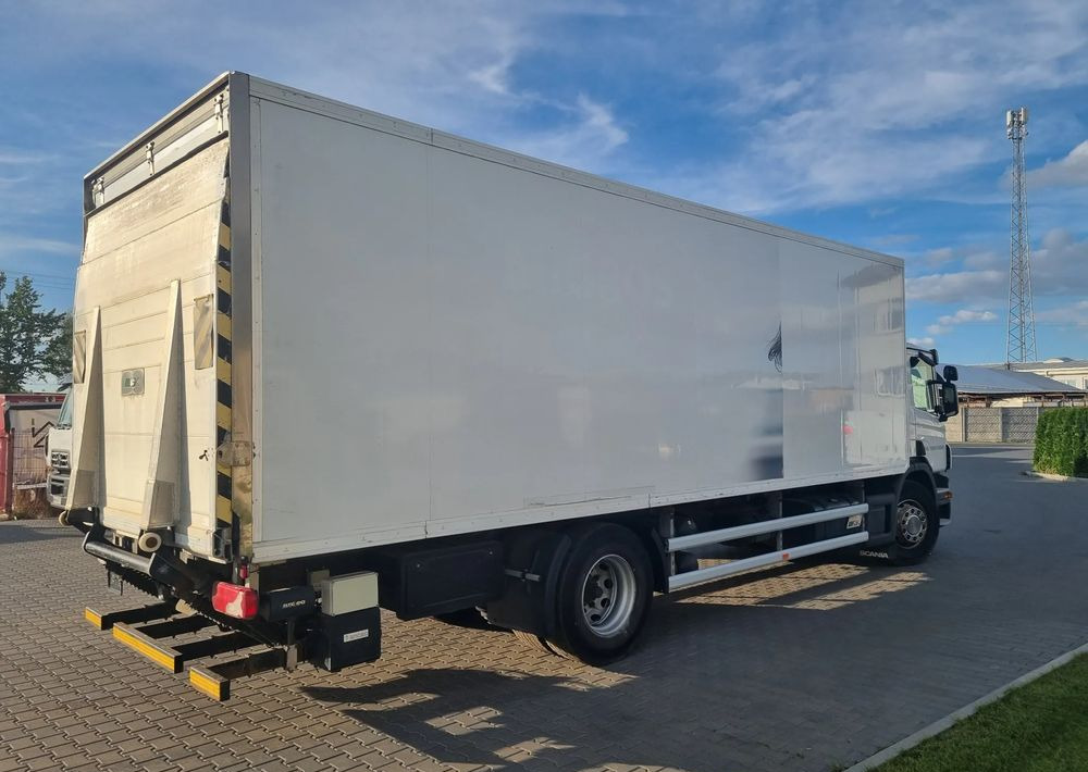 Scania P400 - Lastebil med kjøl: bilde 4 Scania P400 - Lastebil med kjøl: bilde 4