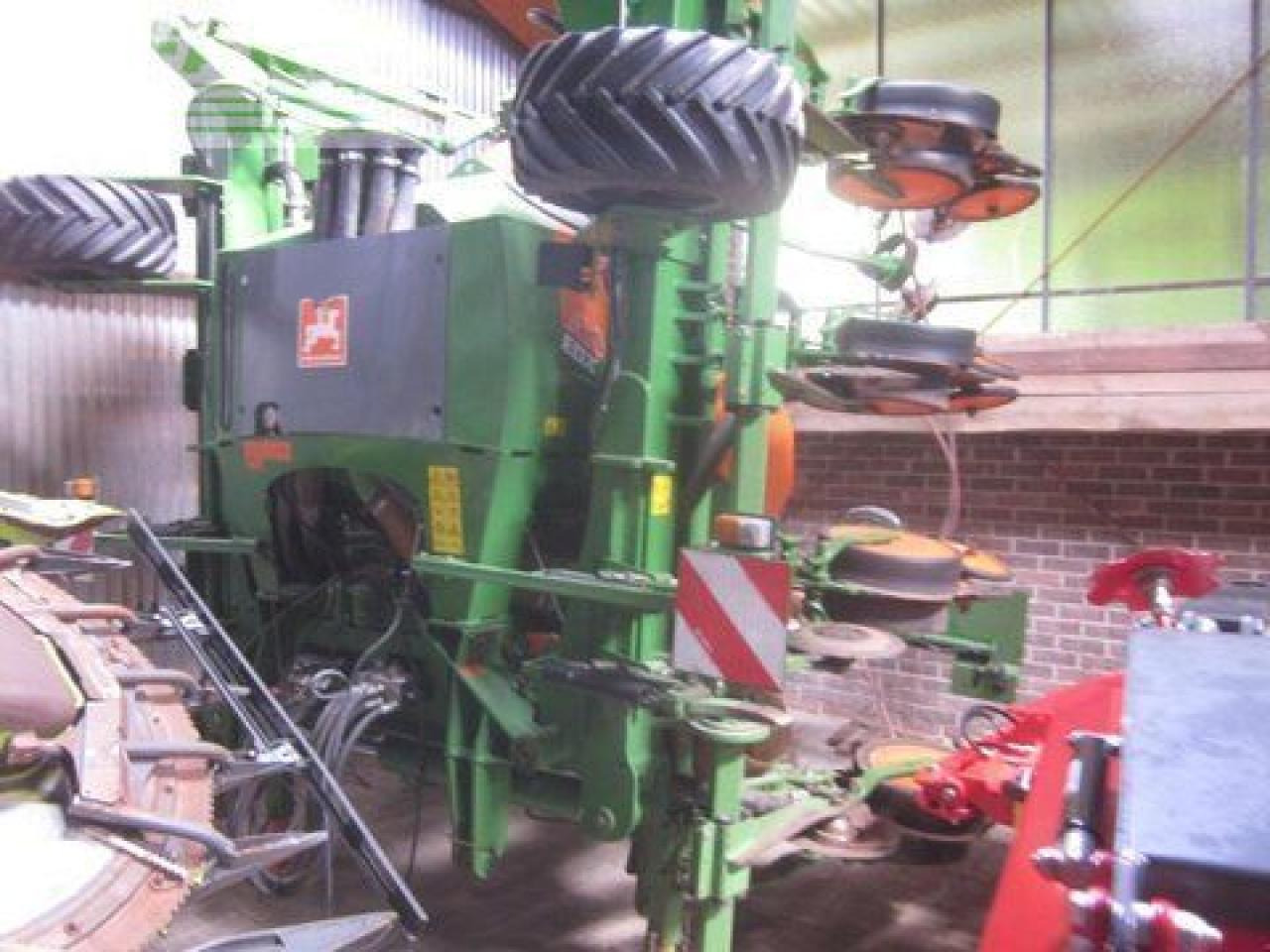 Amazone edx 6000 -2c xpress, 8-reiher - Ettkorn såmaskin: bilde 2 Amazone edx 6000 -2c xpress, 8-reiher - Ettkorn såmaskin: bilde 2