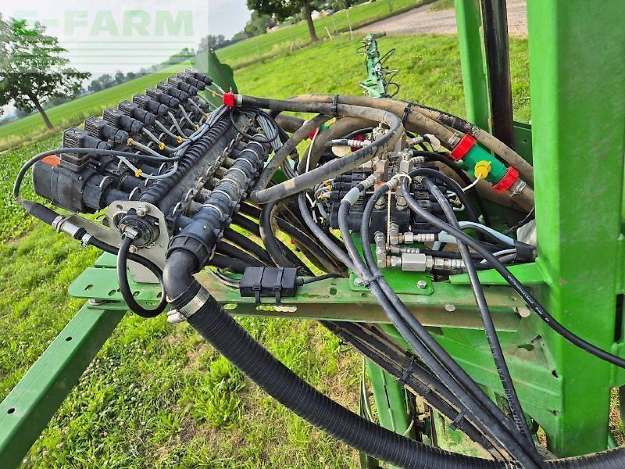 Amazone ux 3200 super - Trailersprøyte: bilde 5 Amazone ux 3200 super - Trailersprøyte: bilde 5