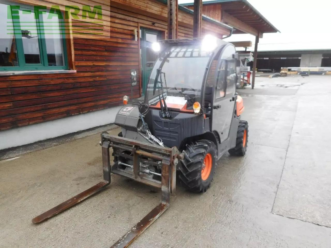 Ausa t 144 h x 4 ( 4m 1,4t ) - Teleskoplastere: bilde 2 Ausa t 144 h x 4 ( 4m 1,4t ) - Teleskoplastere: bilde 2