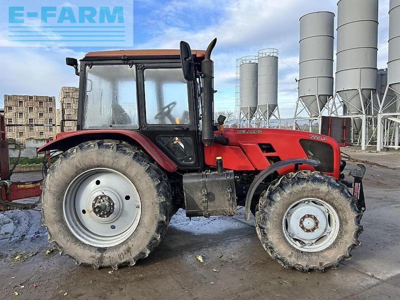 Belarus 1220.3 - Traktor: bilde 1 Belarus 1220.3 - Traktor: bilde 1