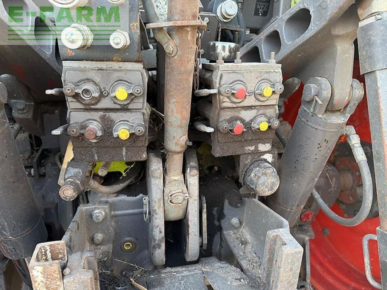 Traktor CLAAS 820: bilde 10