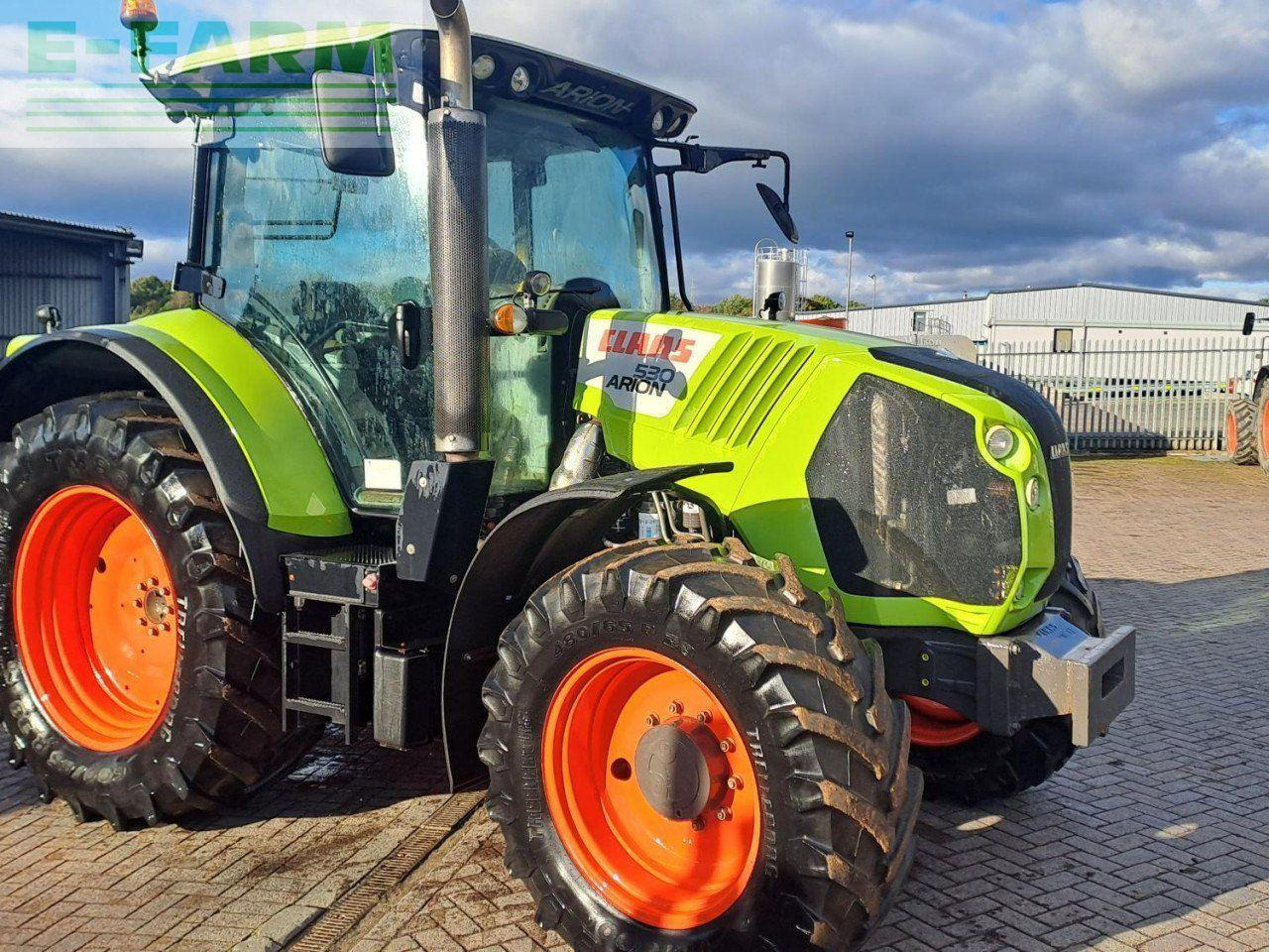 CLAAS ARION 530 CIS - Traktor: bilde 1 CLAAS ARION 530 CIS - Traktor: bilde 1