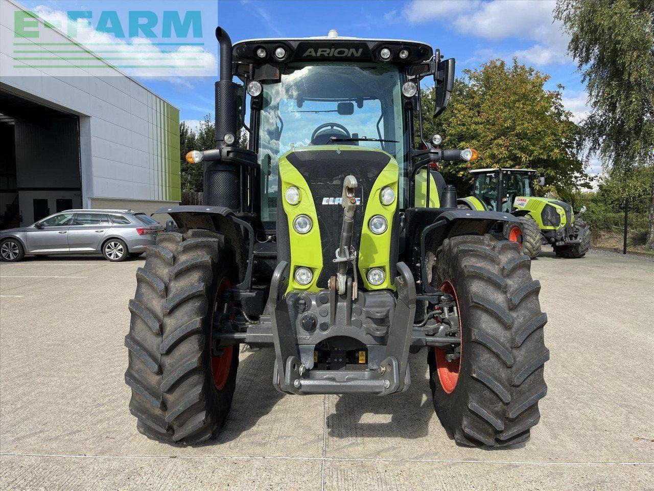 CLAAS ARION 530 - Traktor: bilde 2 CLAAS ARION 530 - Traktor: bilde 2